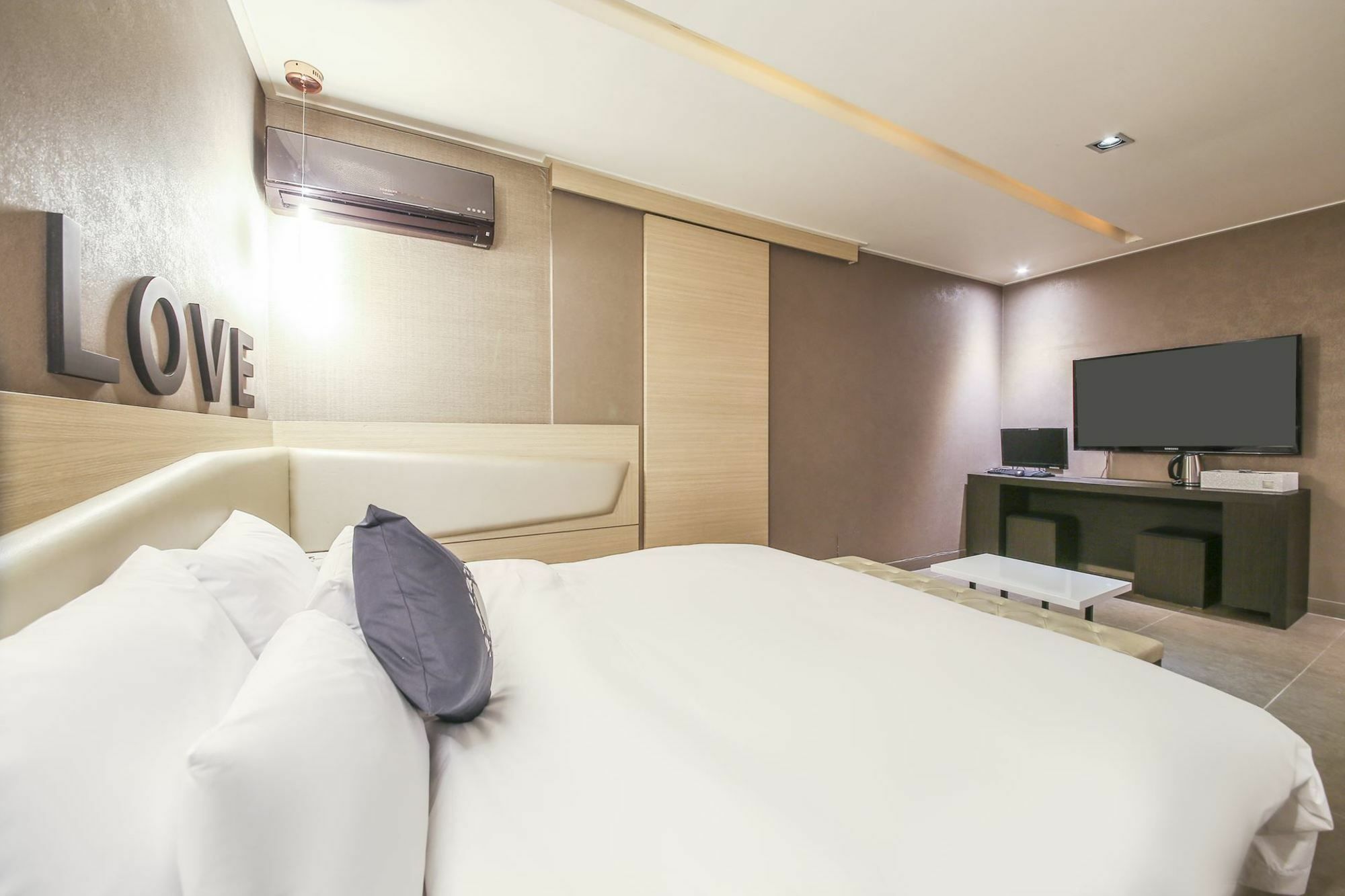 Hotel Cullinan Seocho Seoul Exterior photo