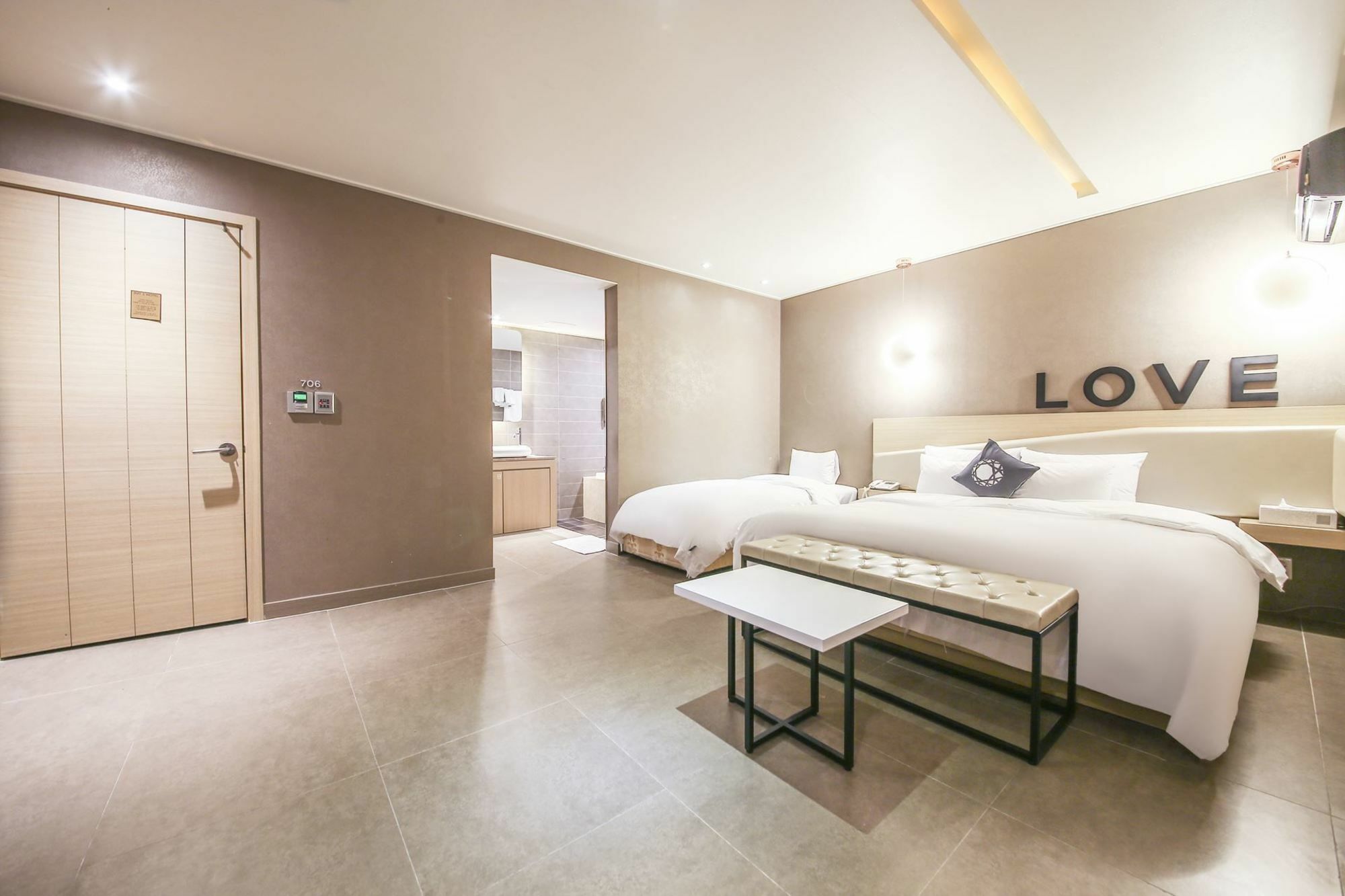 Hotel Cullinan Seocho Seoul Exterior photo